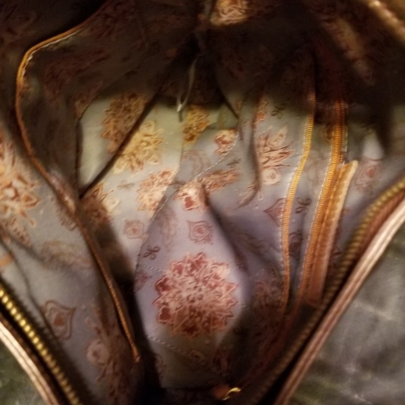 Metallic pink HOBO pack purse conversion - Picture 3 of 3